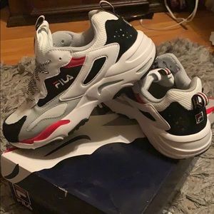 FILA RAY TRACER SHOES